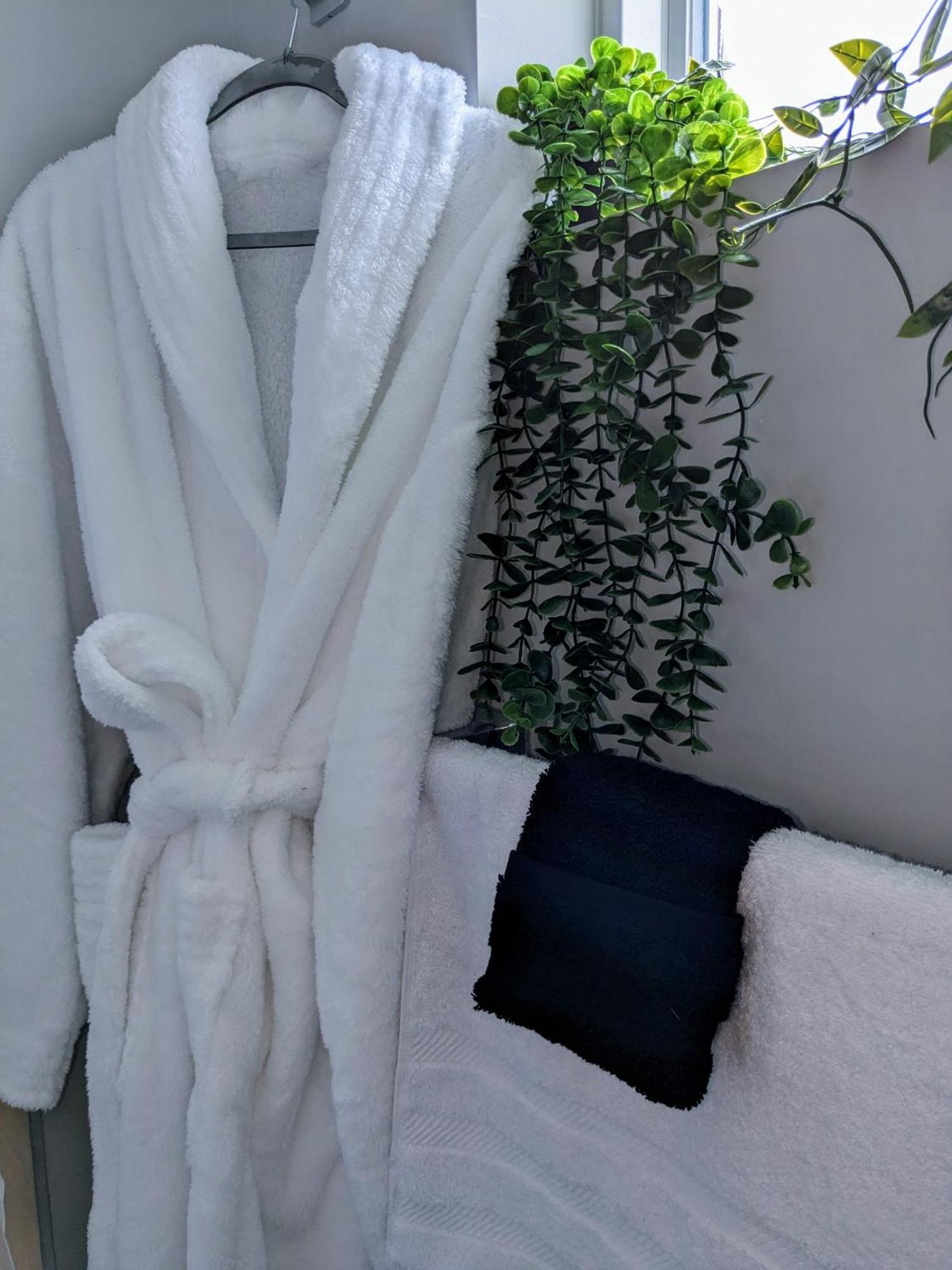 2Br-2Ba Luxy Dendrobium Oasis, Pet Friendly, Family Friendly, Free Parking & Balcony Apartment Philadelphia Bagian luar foto